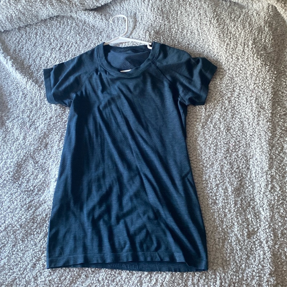 Lululemon swiftly tee